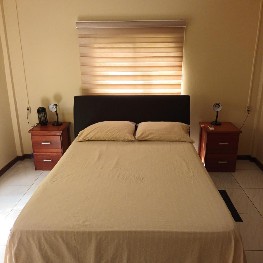 Appartement Max Garden And Pool à Paramaribo Extérieur photo