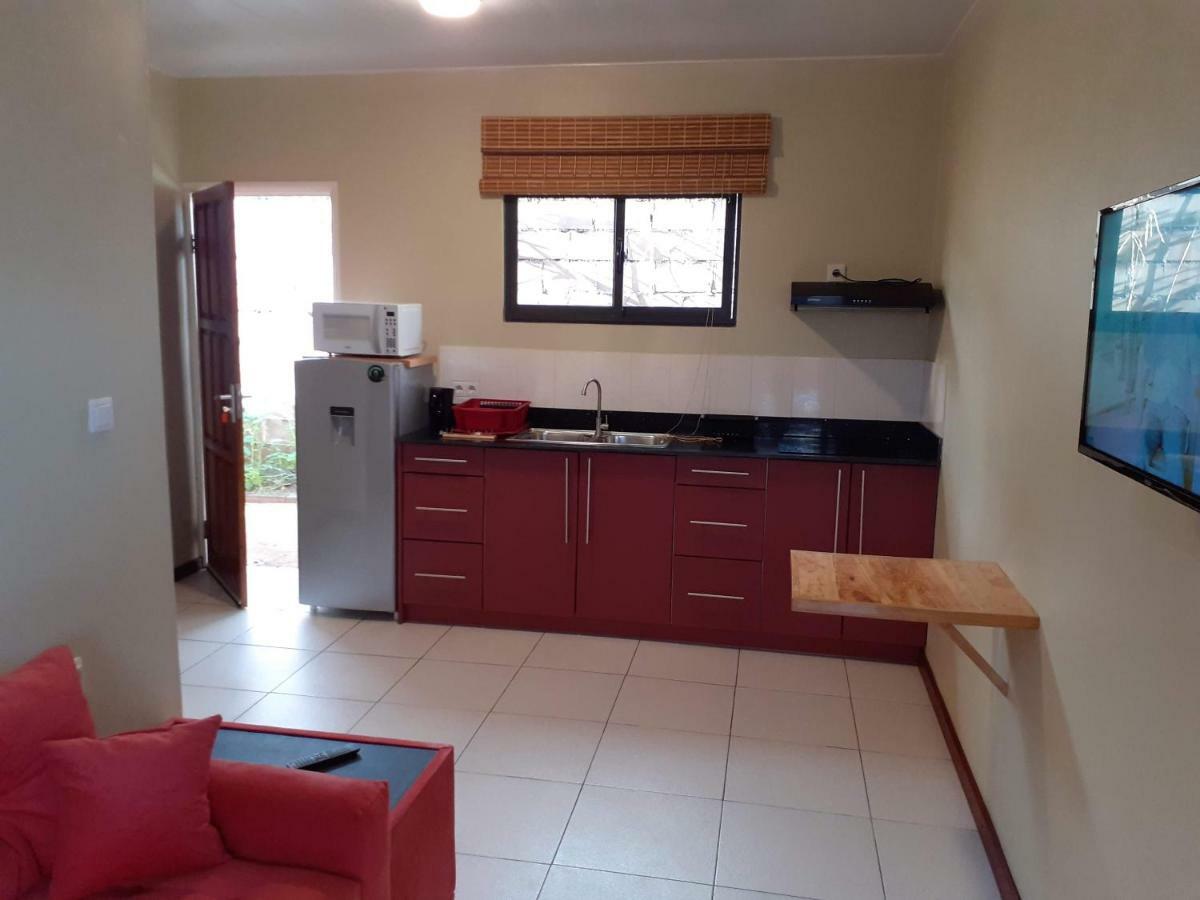 Appartement Max Garden And Pool à Paramaribo Extérieur photo