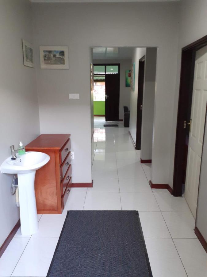 Appartement Max Garden And Pool à Paramaribo Extérieur photo